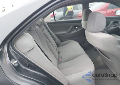 2011 Toyota Camry Le z USA, uszkodzony, nr VIN 4T1BF3EK2BU601517